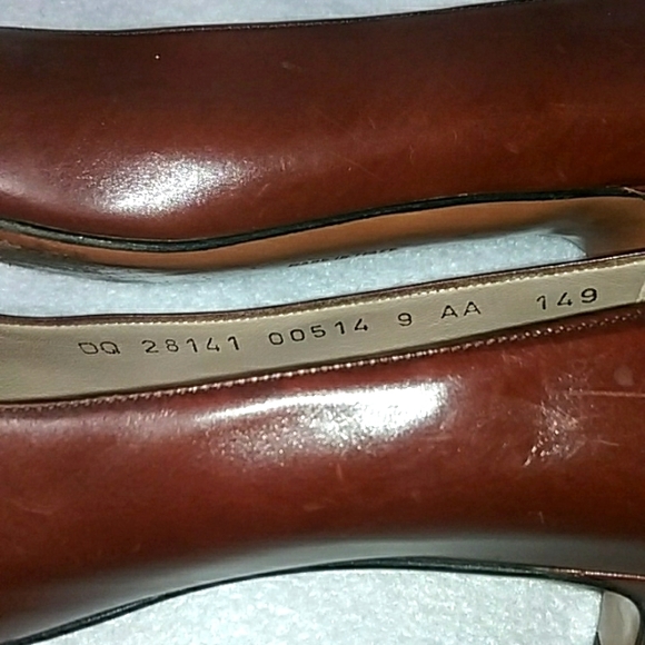 Salvatore Ferragamo women's pump shoes size 9 AA Florence Italy - Picture 8 of 11